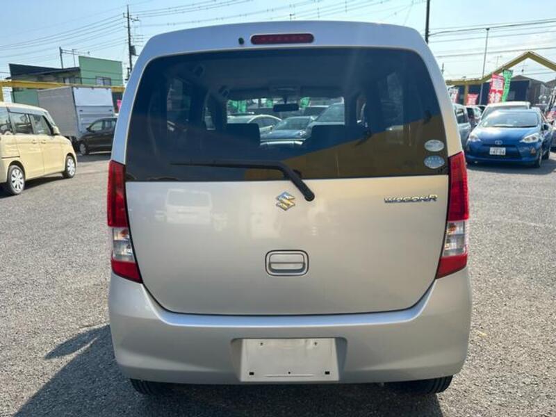 WAGON R