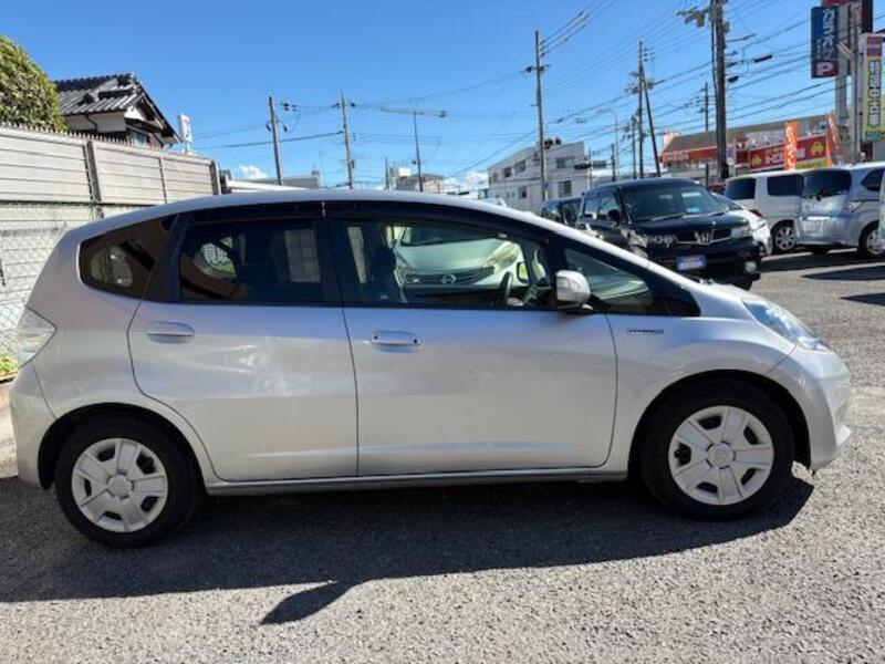FIT HYBRID