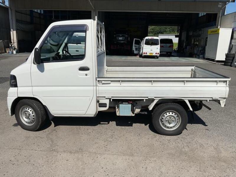 MINICAB TRUCK