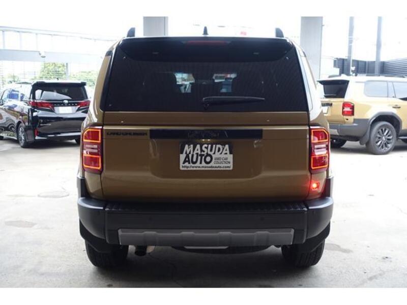 LAND CRUISER 250