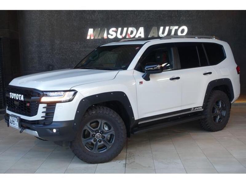 LAND CRUISER