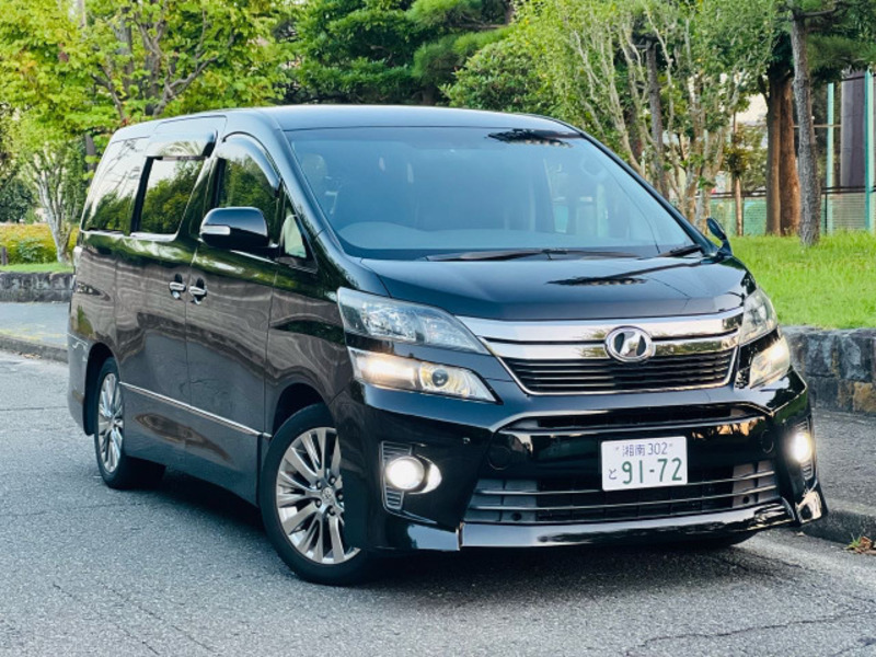 TOYOTA VELLFIRE