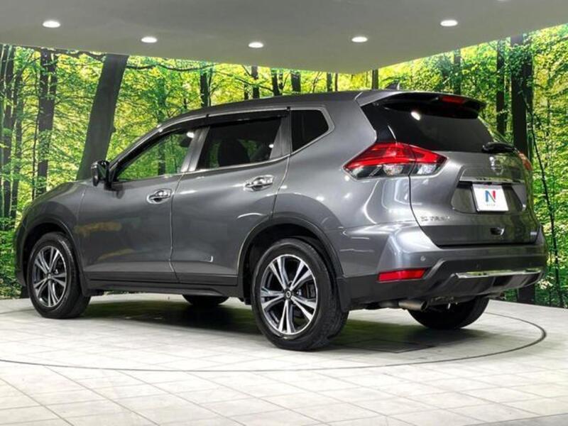 X-TRAIL