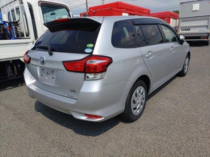 COROLLA FIELDER