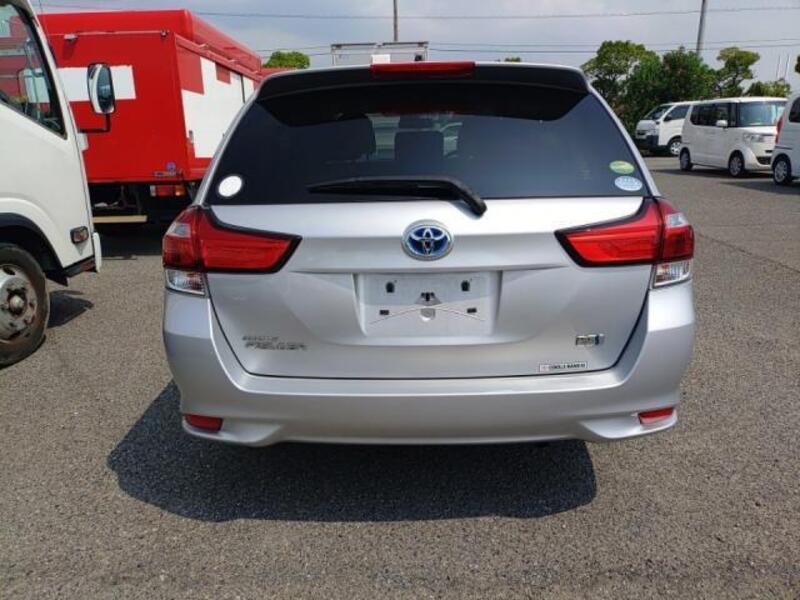 COROLLA FIELDER