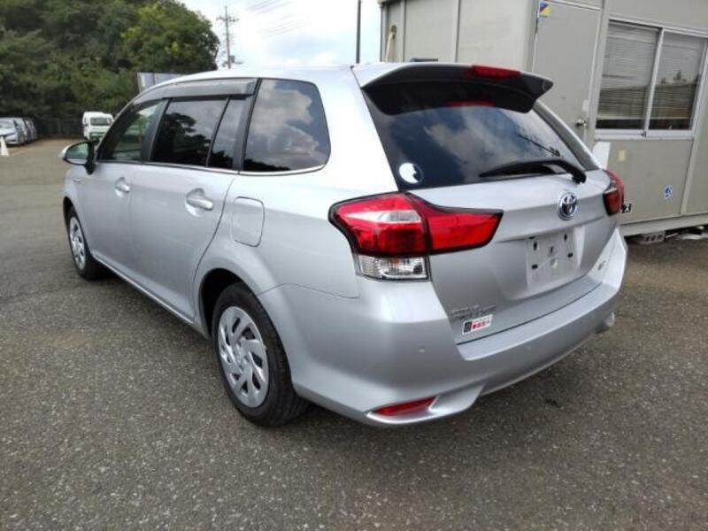 COROLLA FIELDER
