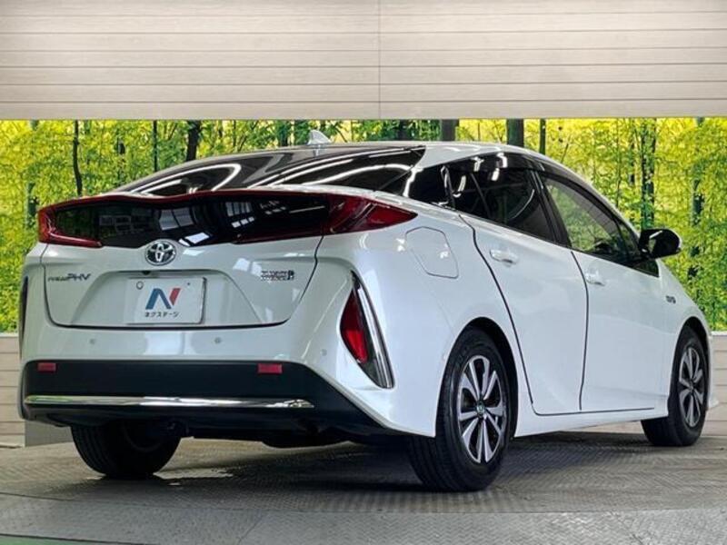 PRIUS PHV