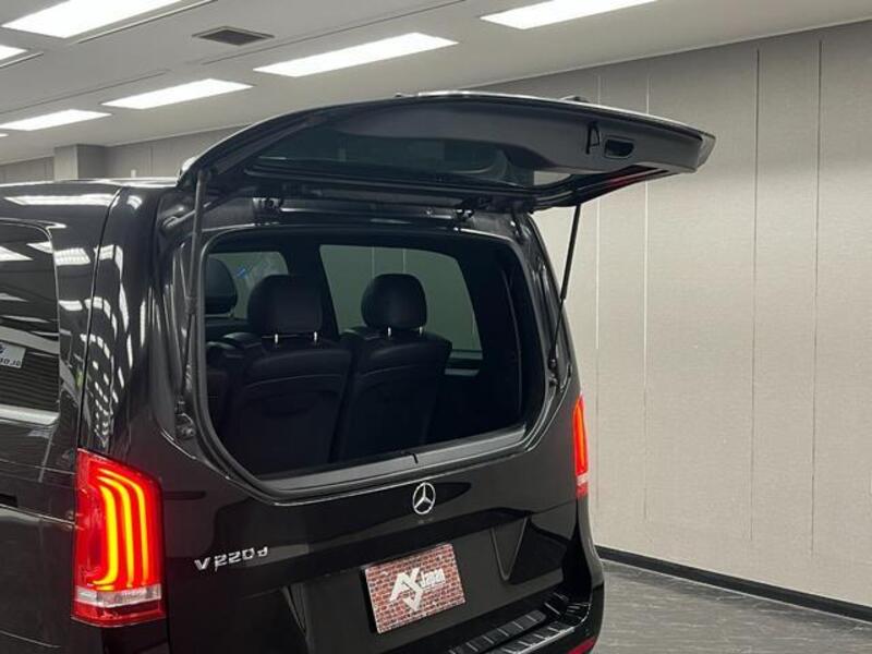 V-CLASS