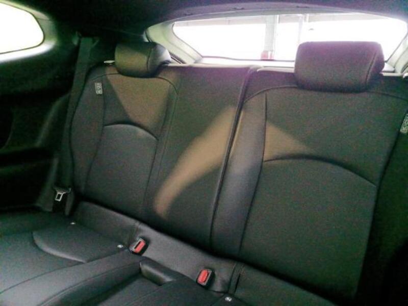 GR YARIS