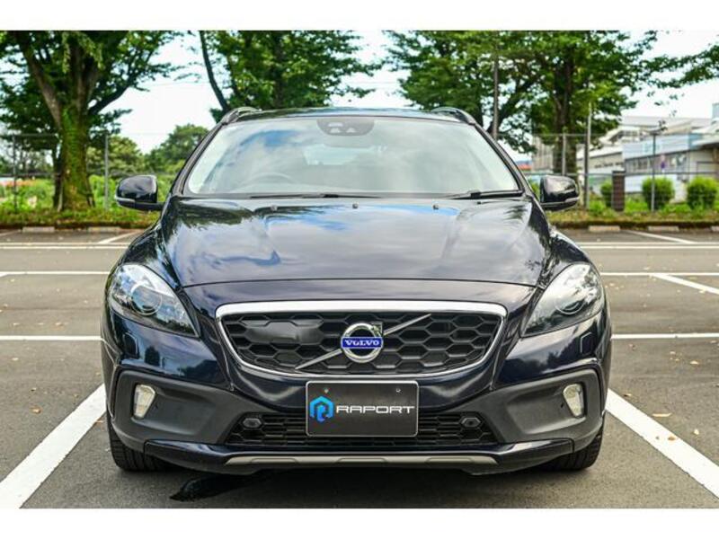 V40