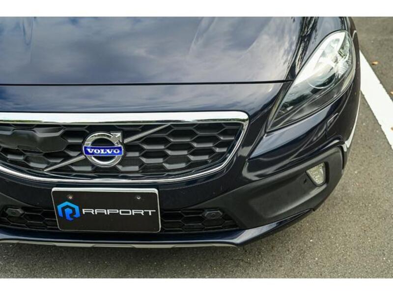 V40