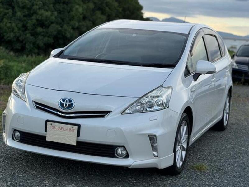 PRIUS ALPHA
