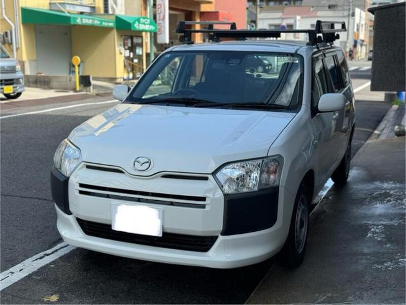 FAMILIA VAN