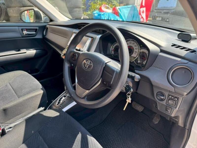 COROLLA FIELDER