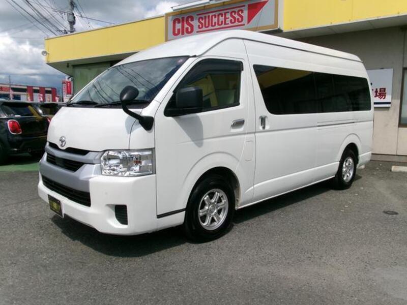 HIACE COMMUTER
