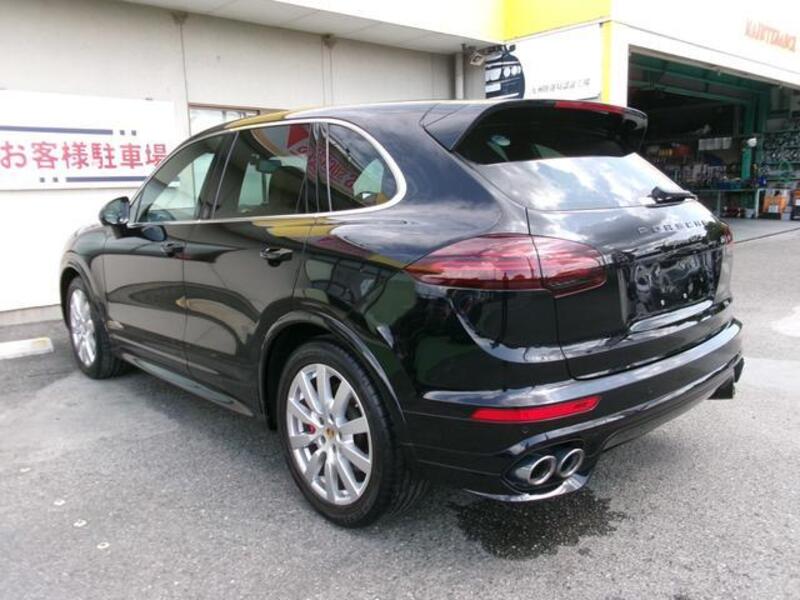 CAYENNE