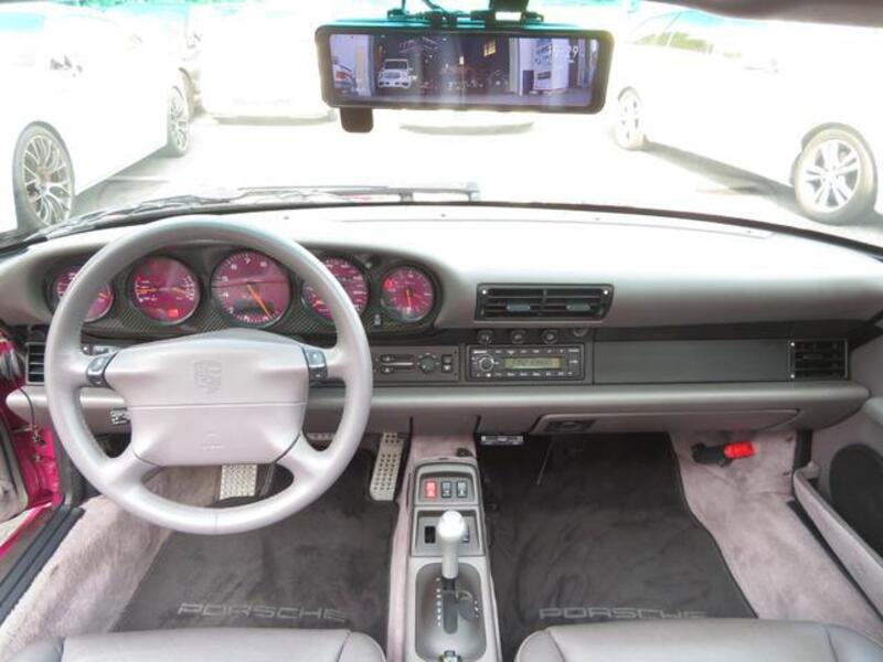 911