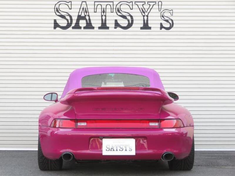 911