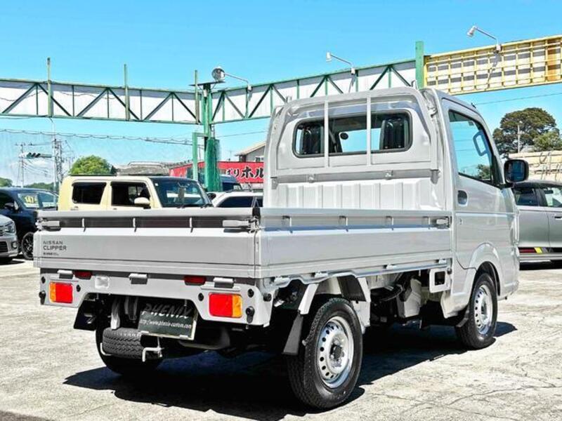 CLIPPER TRUCK