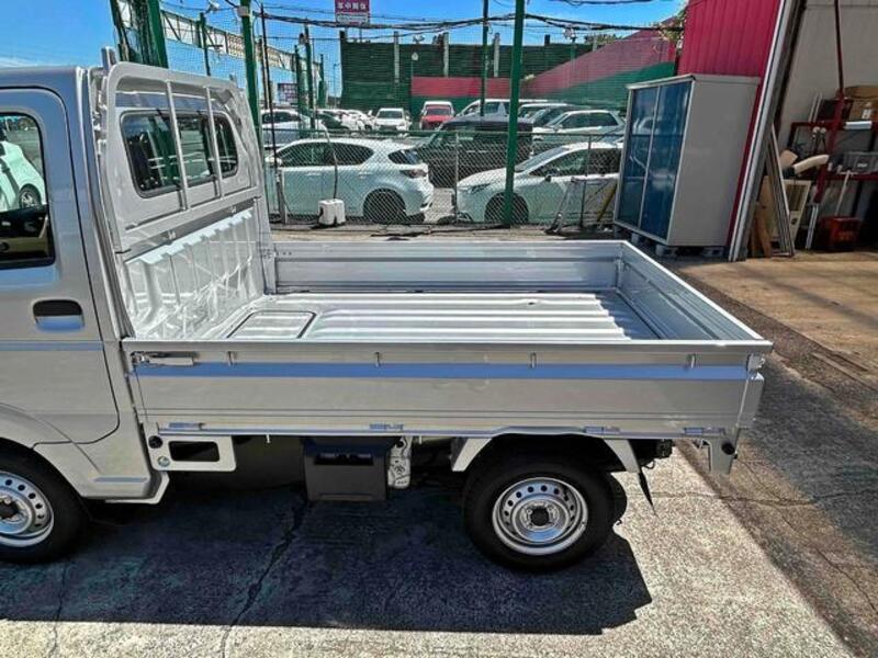 CLIPPER TRUCK