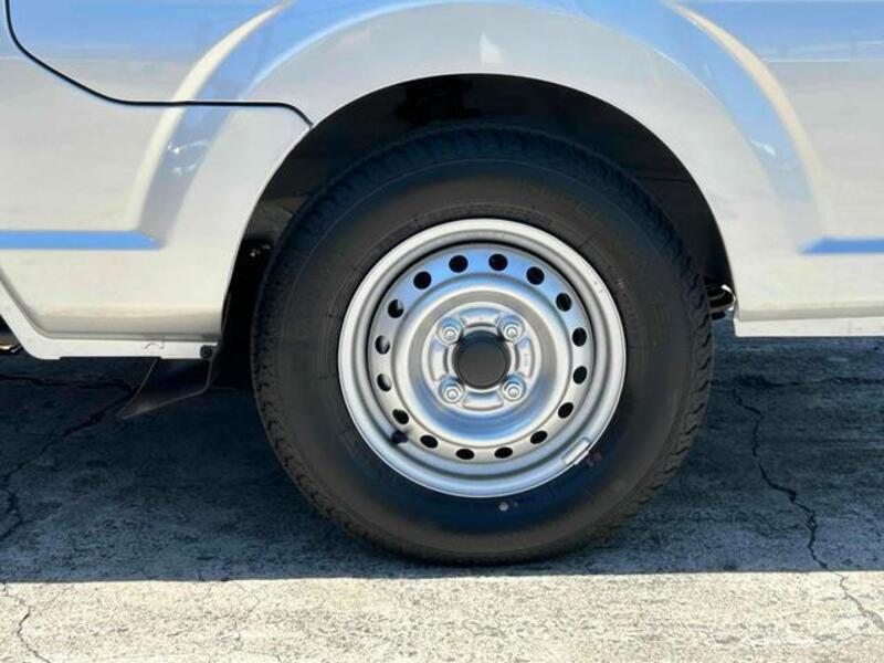 CLIPPER TRUCK