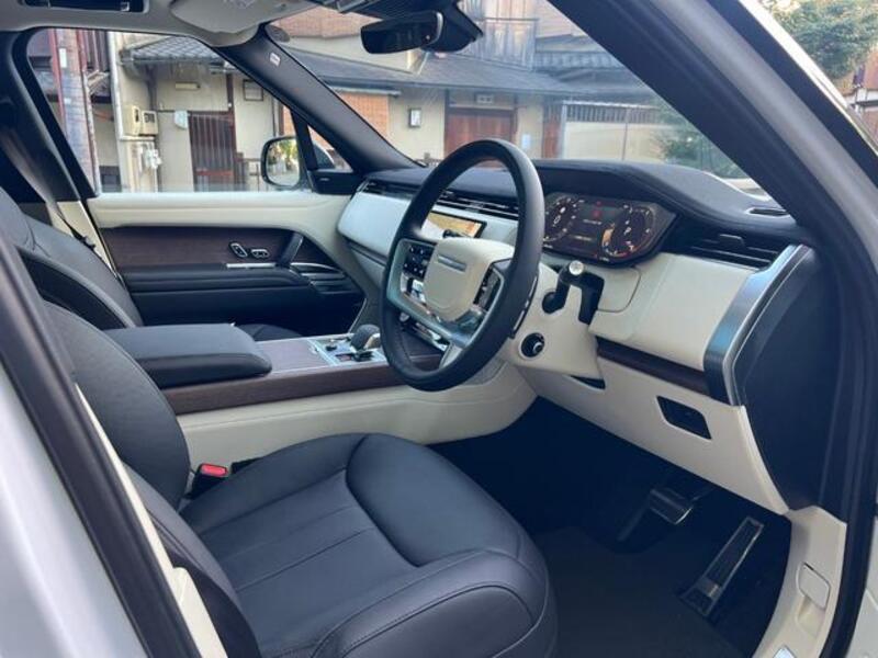 RANGE ROVER