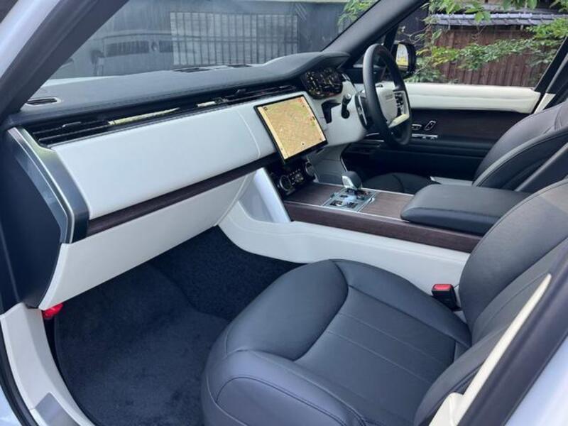 RANGE ROVER