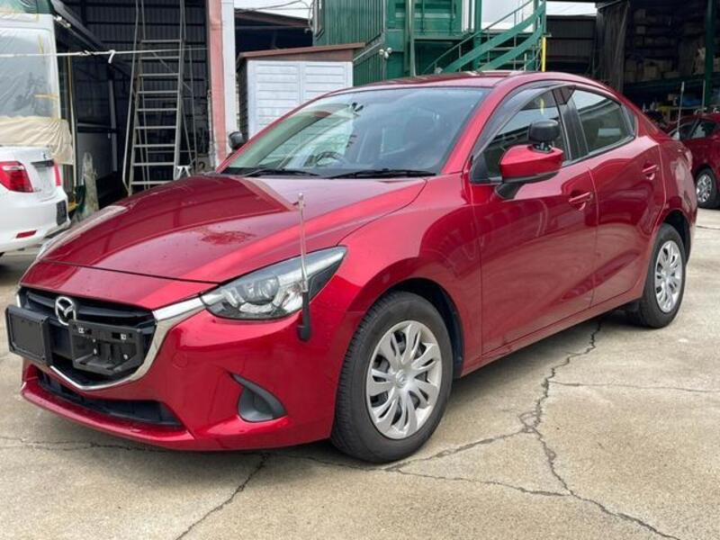 MAZDA2