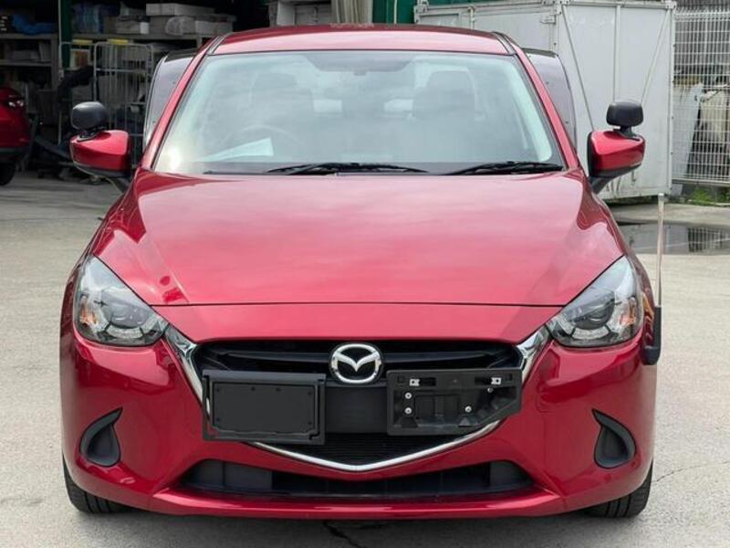 MAZDA2