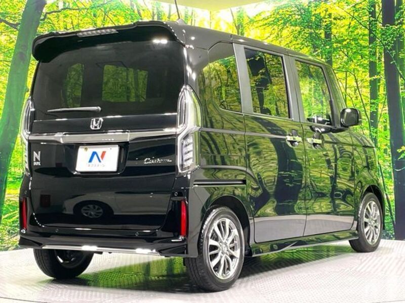N BOX CUSTOM