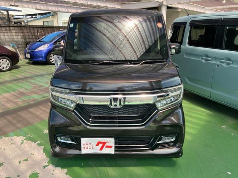 N BOX CUSTOM