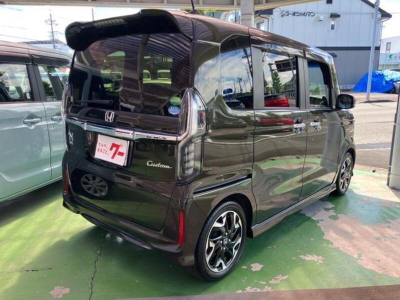 N BOX CUSTOM