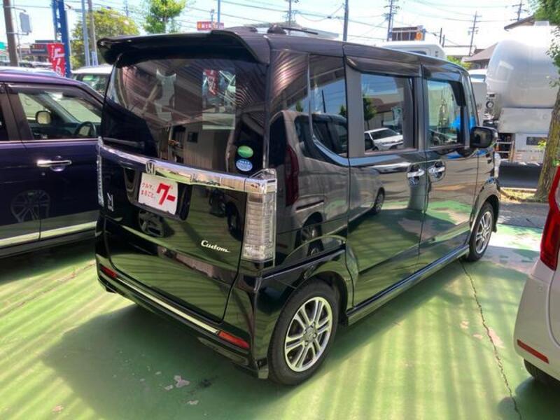 N BOX CUSTOM