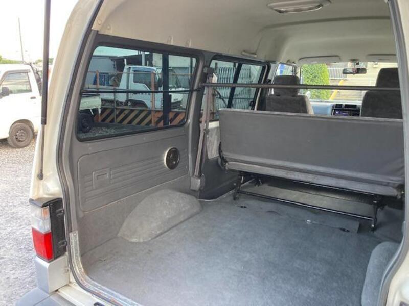 BONGO VAN