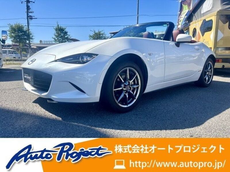 ROADSTER-0