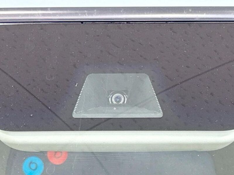 N BOX
