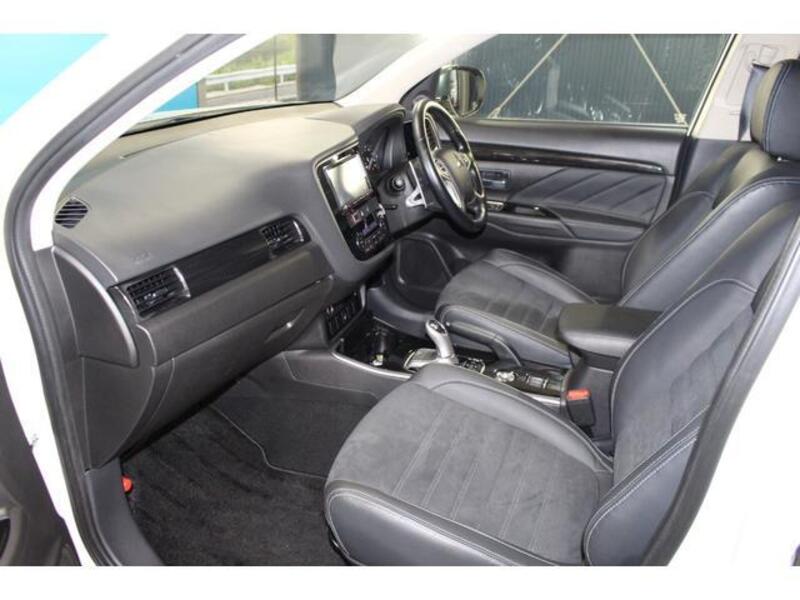 OUTLANDER PHEV