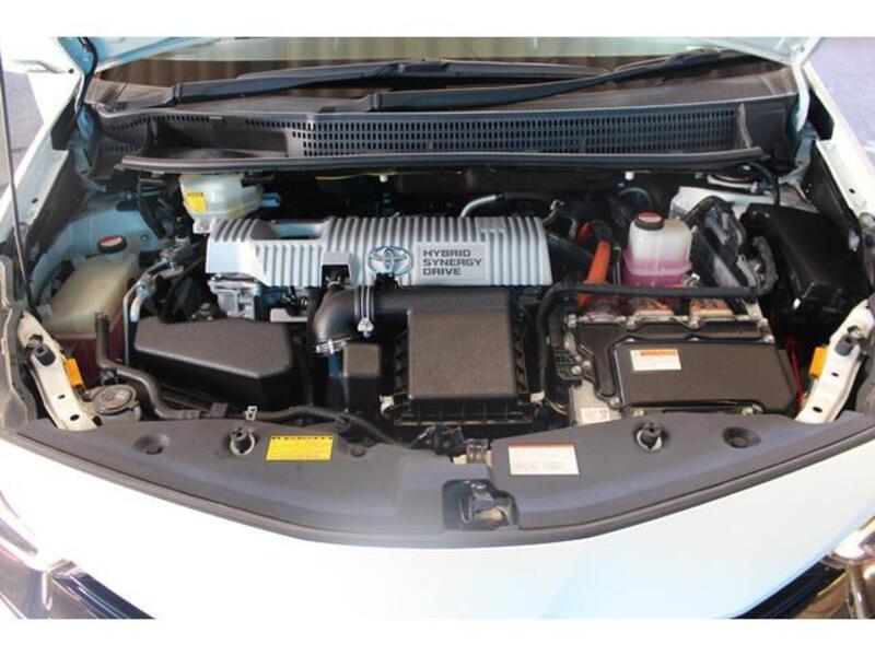 PRIUS ALPHA