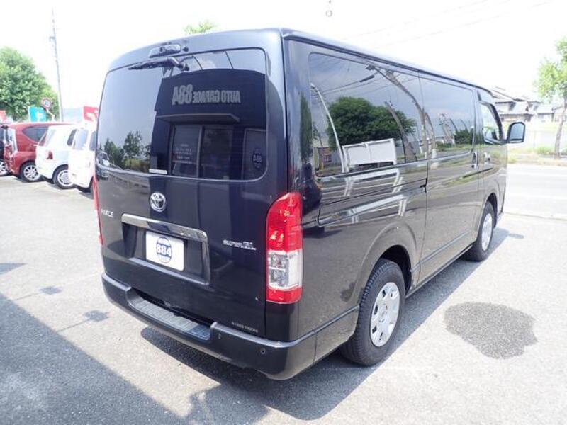 HIACE VAN