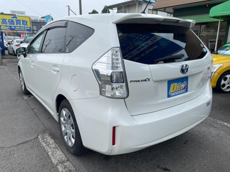 PRIUS ALPHA