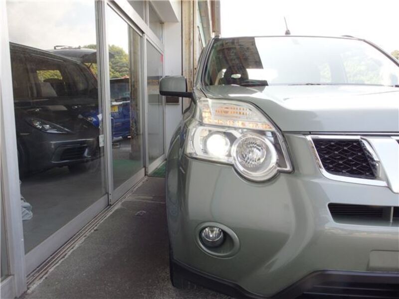 X-TRAIL