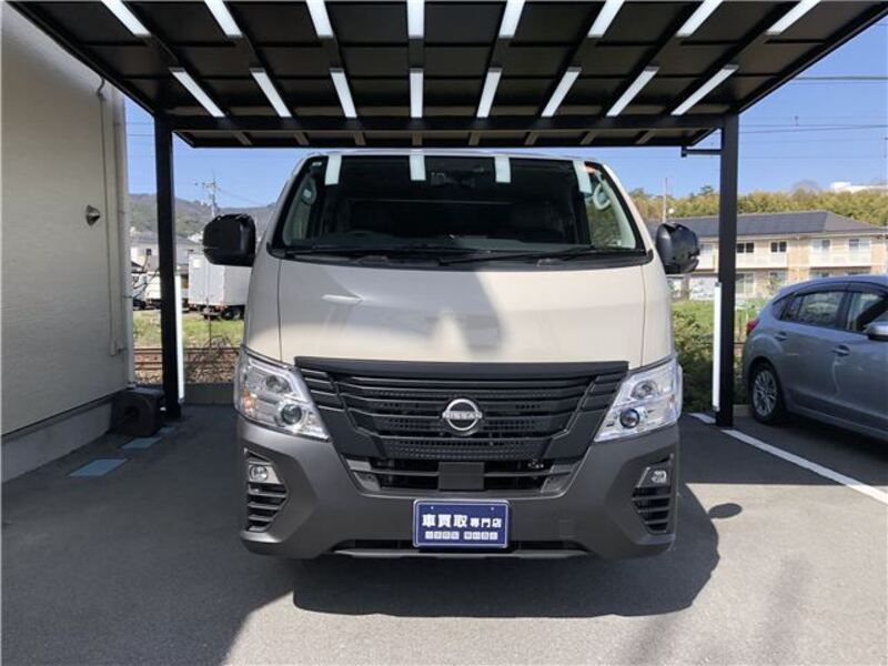 CARAVAN VAN