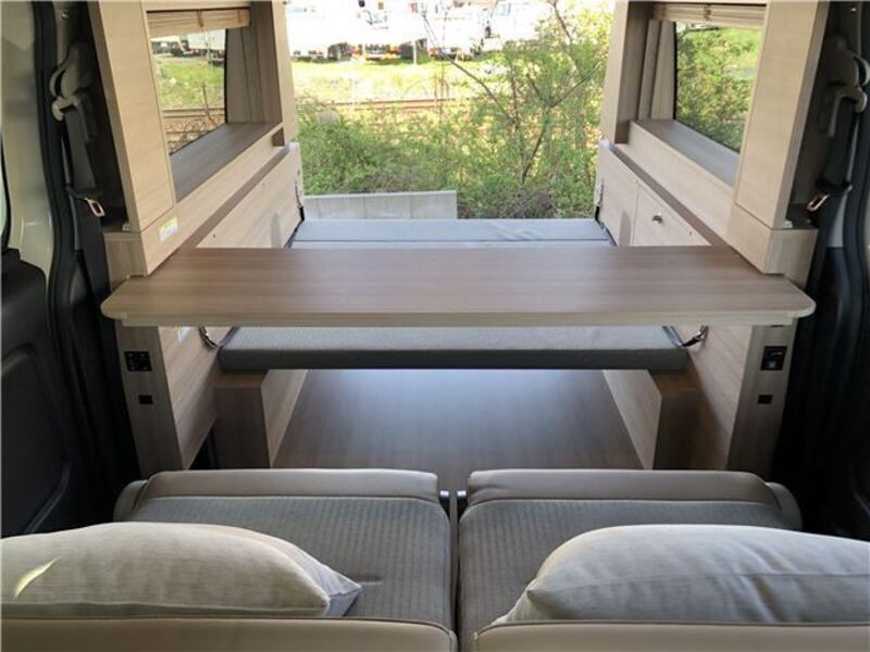 CARAVAN VAN