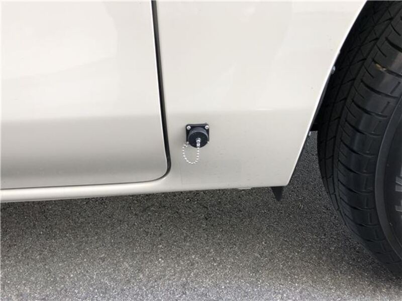 CARAVAN VAN
