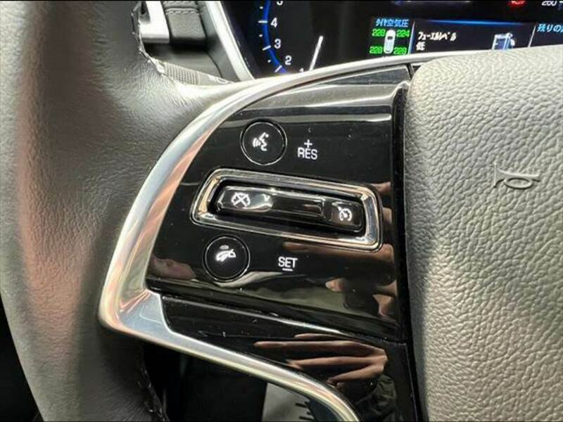 SRX CROSSOVER