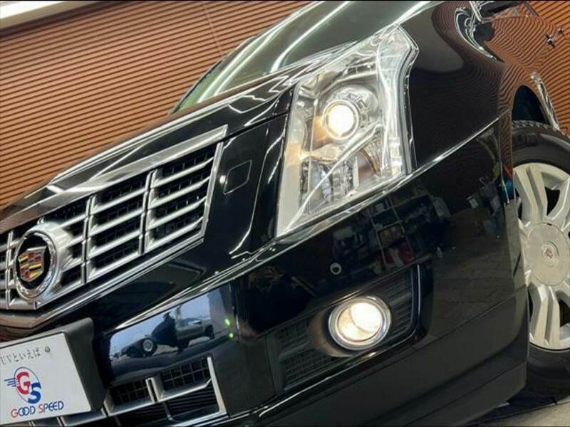 SRX CROSSOVER