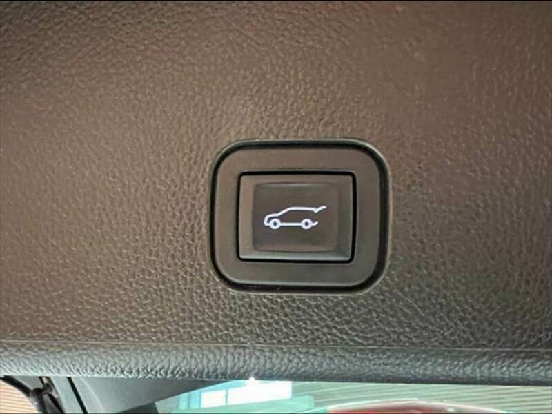 SRX CROSSOVER