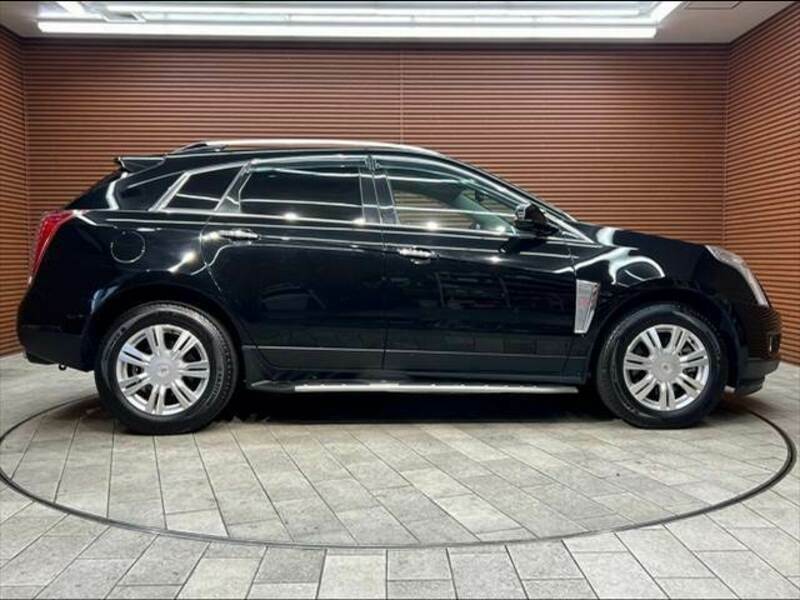SRX CROSSOVER