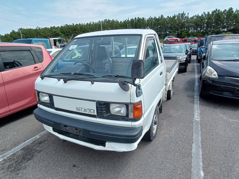 TOYOTA Liteace Truck