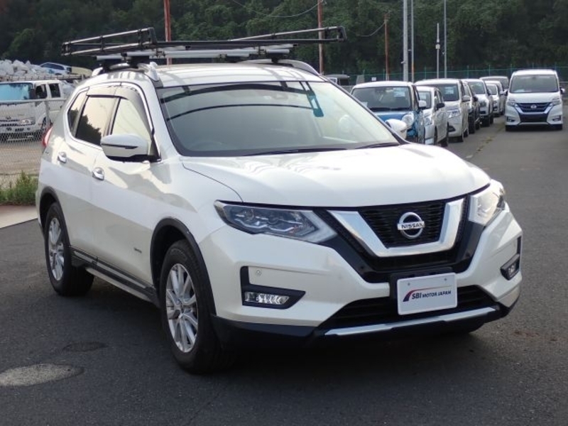 X-TRAIL